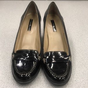 Bandolino black patent block heel size 9